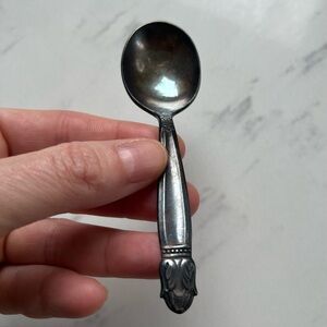 🎈2/$20 - Holmes & Edwards "Danish Princess" silverplate baby spoon.